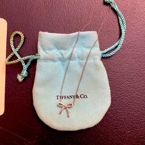 Tiffany &Co. Bow necklace. Authentic